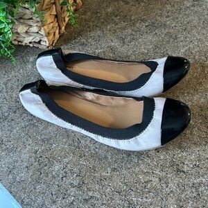 J Crew Mila Size 9 Cream Tan Black Flats Leather Cap Toe Ballet